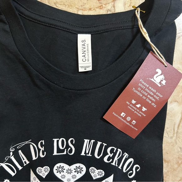 NEW Squirrel Den Studio Day of the Dead Cat Skeleton T-Shirt Medium - Picture 7 of 8